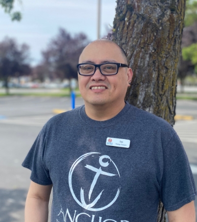 Ian-Massage-Therapist-Anchor-Physical-Therapy-Tacoma-Lakewood-WA